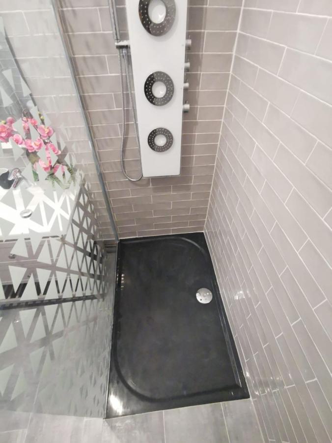Appartement Pres De La Gare Rer C-Spacieux 4 Pieces Étampes Exterior foto